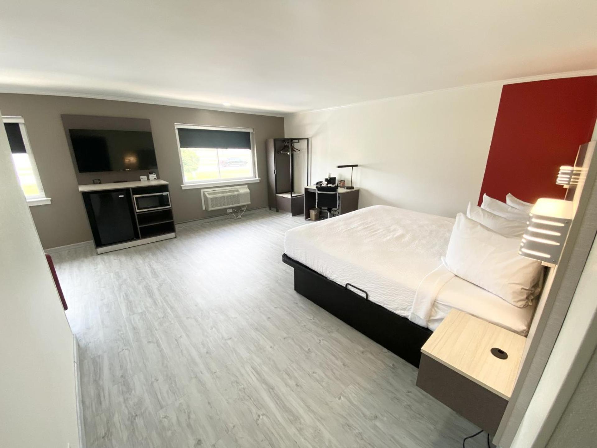 Ramada By Wyndham Tuscaloosa Hotel Buitenkant foto