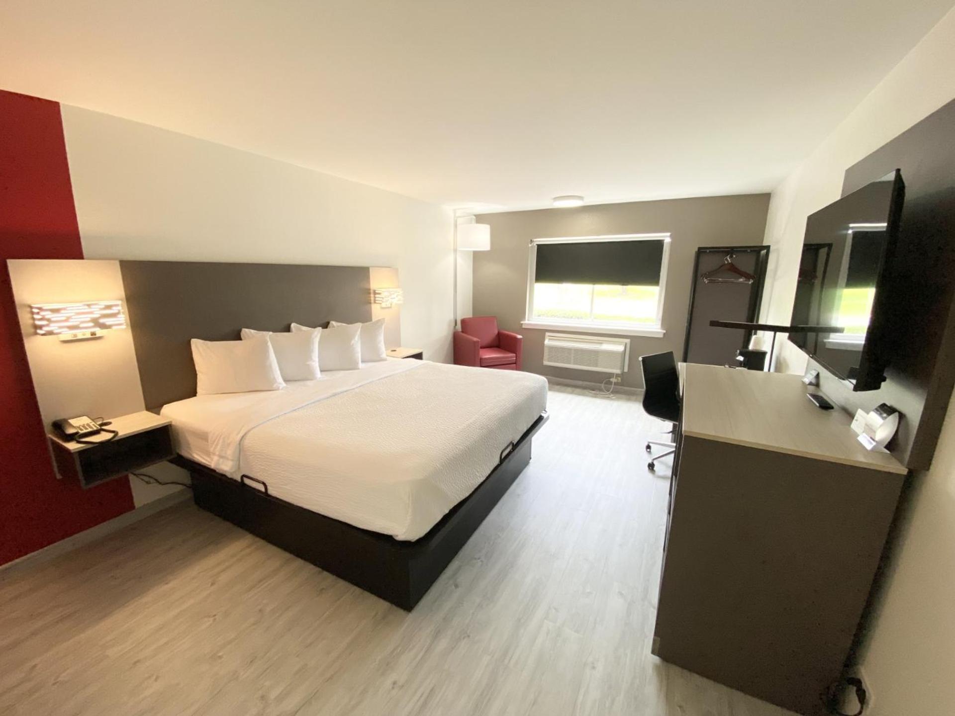 Ramada By Wyndham Tuscaloosa Hotel Buitenkant foto